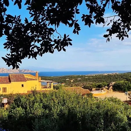 Casa Mariu' ,con Giardino Vista Mare * Liscia di Vacca