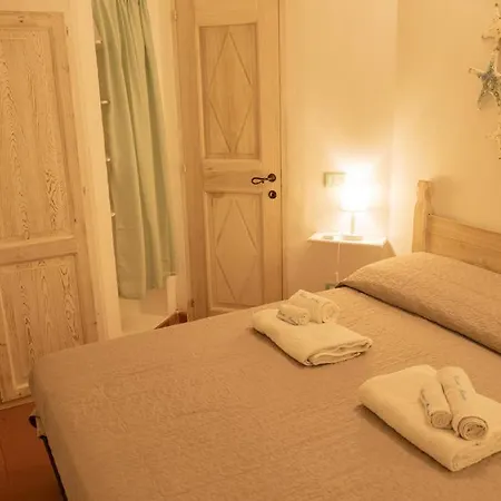 Casa Mariu' ,con Giardino Vista Mare 度假居 *