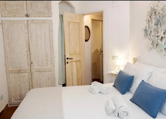 Casa Mariu' ,con Giardino Vista Mare Tatil Evi